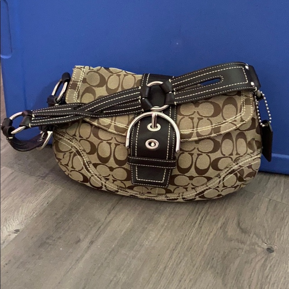 Small Coach shoulder bag